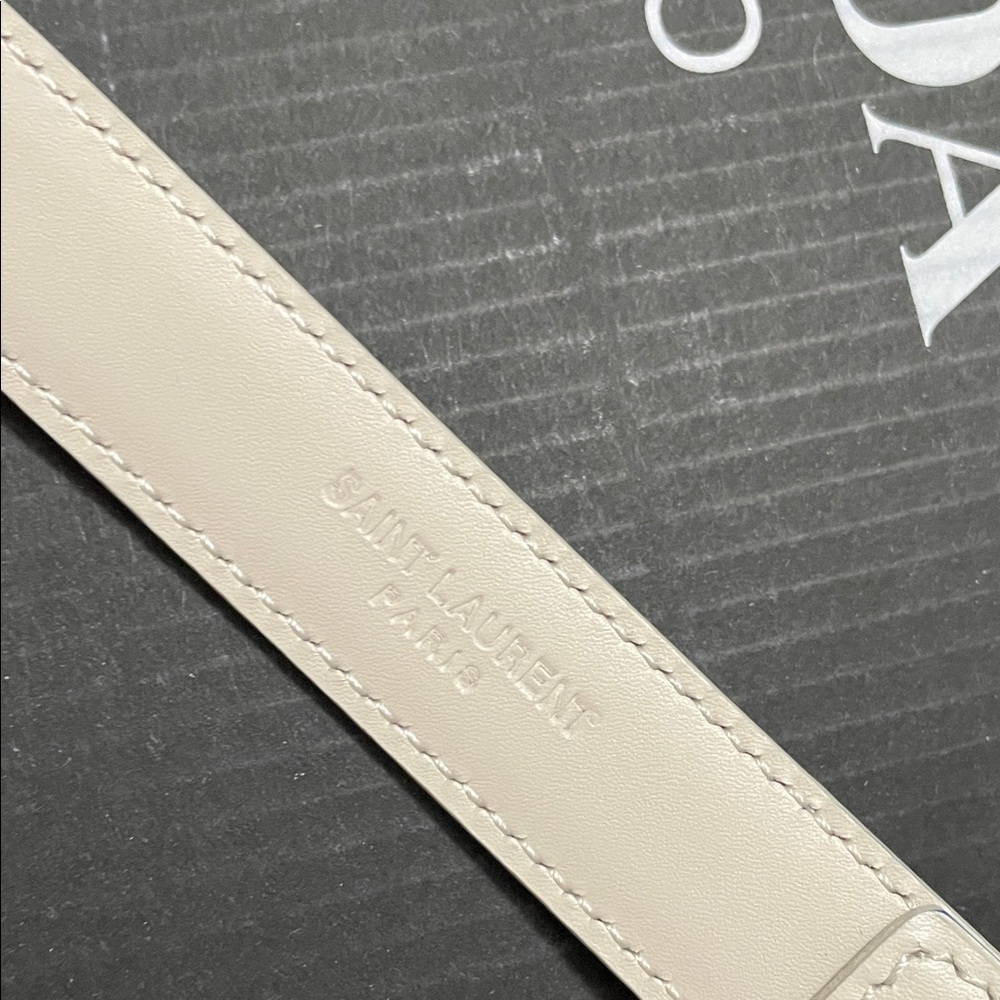 Saint Laurent Ivory Belt with Gold-Tone Buckle - Picture 4 of 10